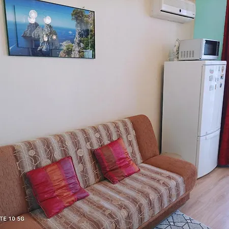 Apartman 1+Kk Na Slunecnim Pobrezi شقة ساني بيتش