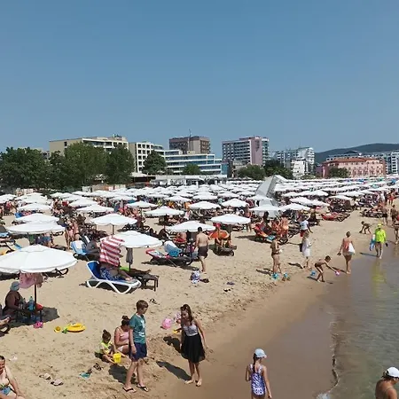 Apartman 1+Kk Na Slunecnim Pobrezi شقة